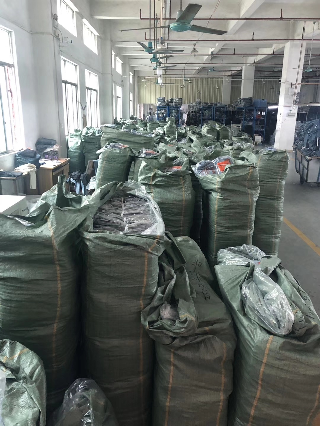 伊妮儿10年牛仔裤工厂现已正式开工