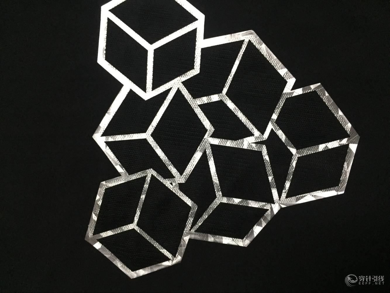 激光烧花无缝压花工艺